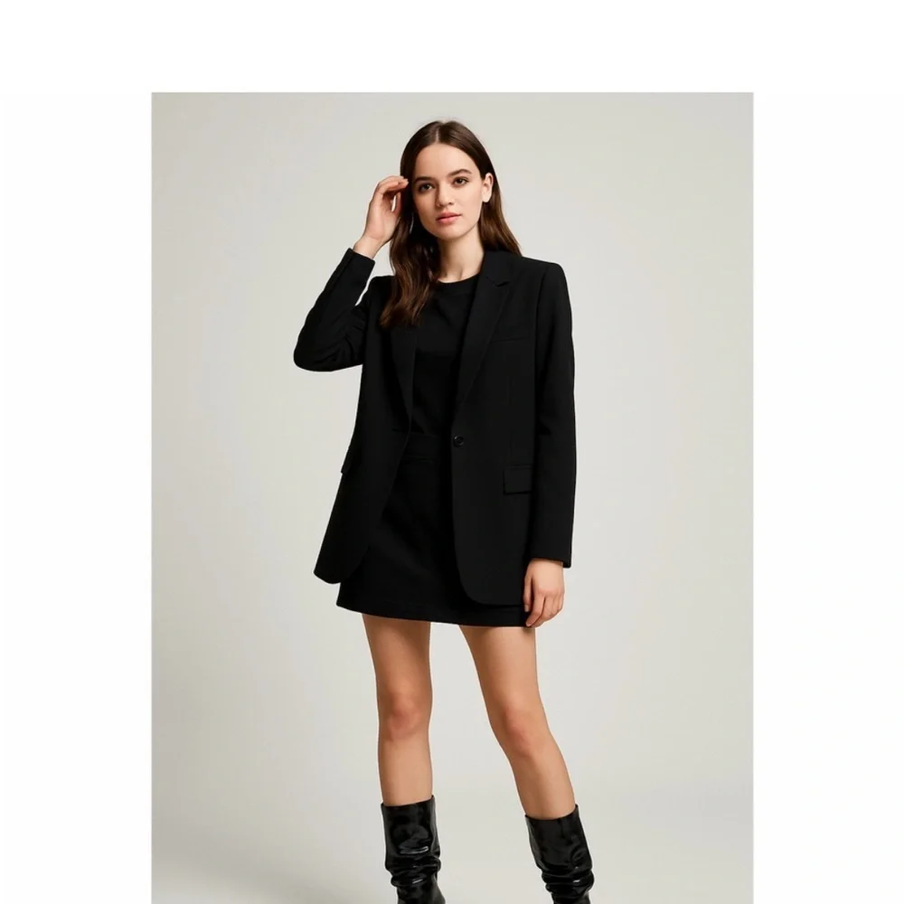 Paris Texas Glossy Black Heeled Boots - Picture 4 of 5